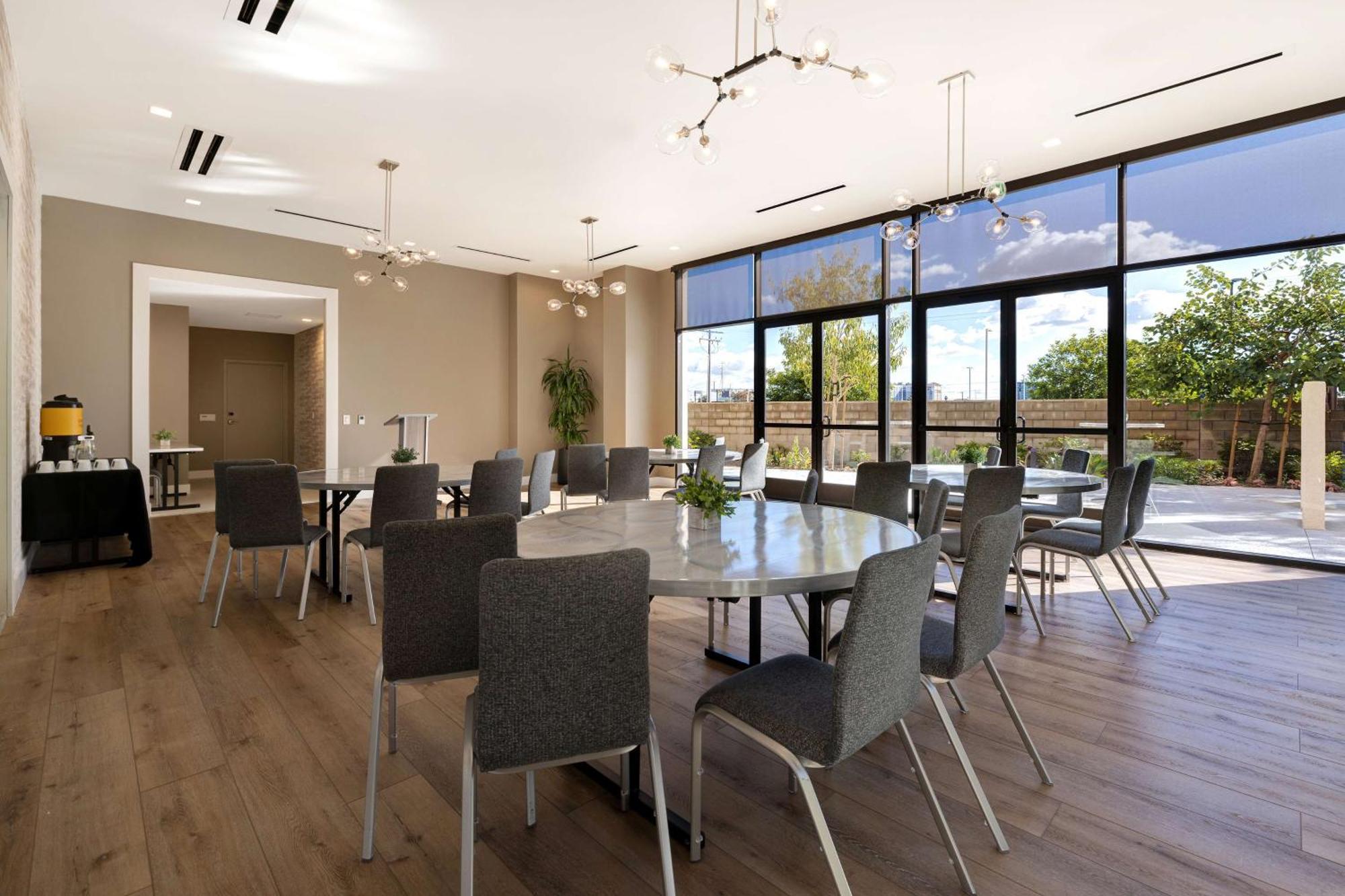 Hilton Garden Inn Anaheim Resort Dış mekan fotoğraf